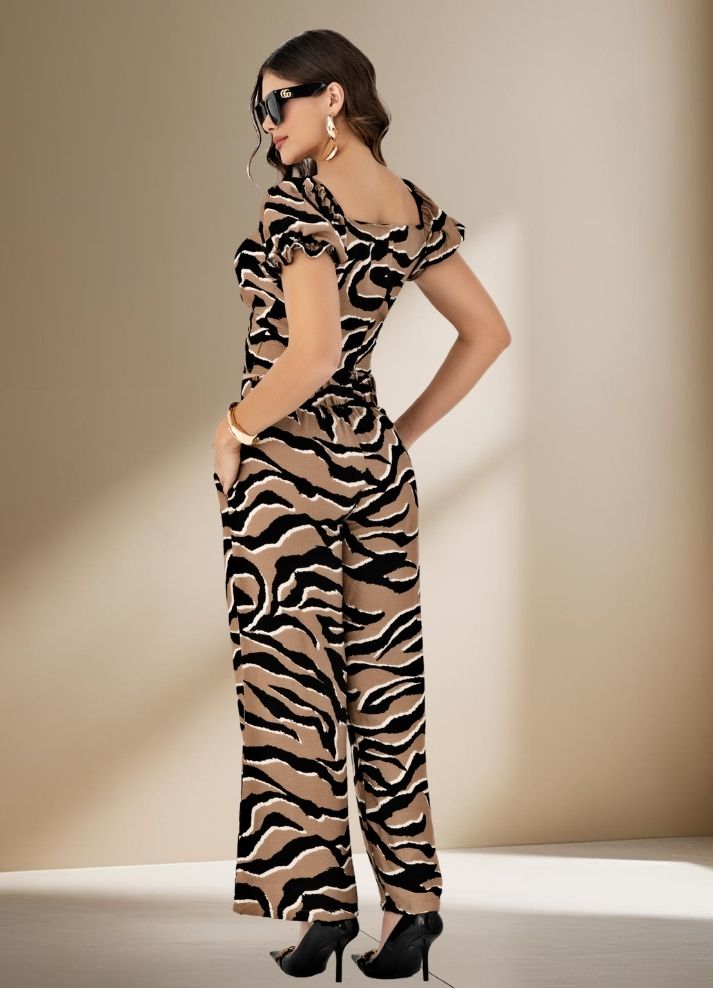 Set crop top y pantalón animal print