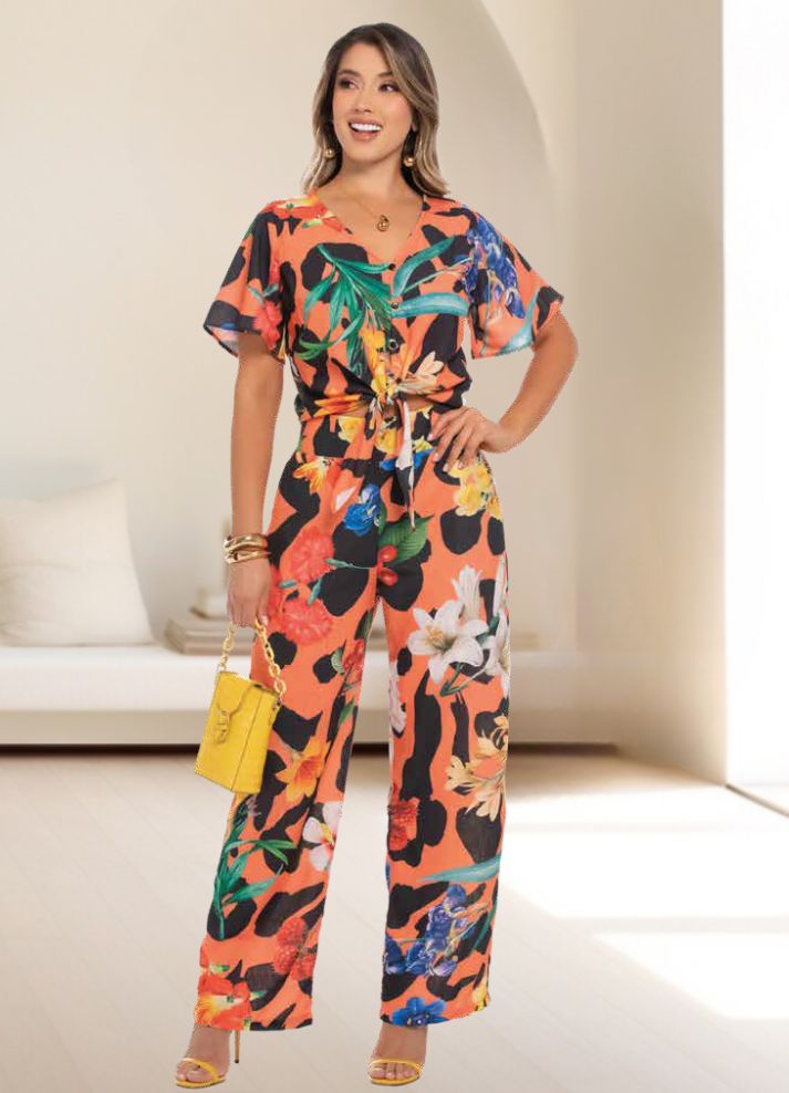 Blouse and pants set