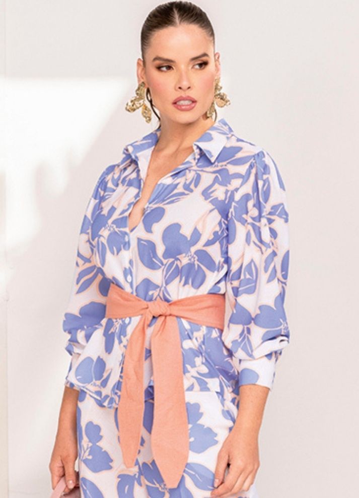 Blusa manga larga con cinturón