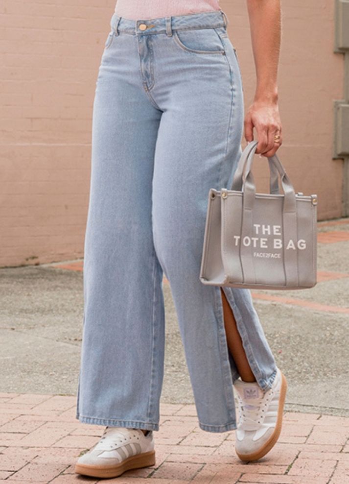 Jean wide leg abertura