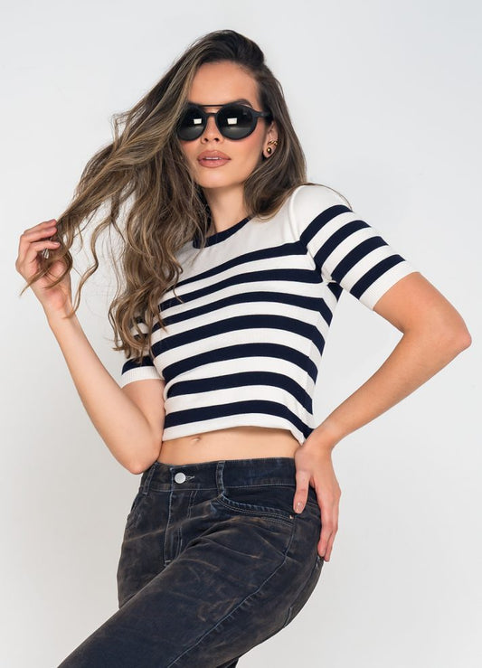 Blusa manga corta cuello redondo
