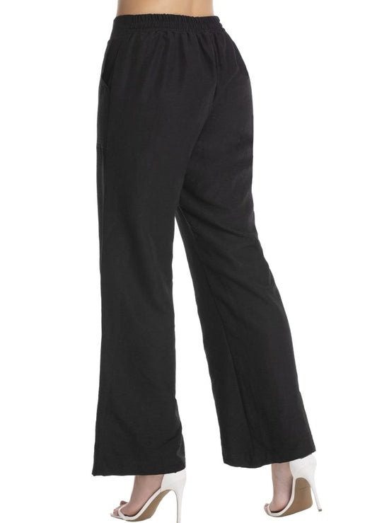 Pantalón bota ancha resortado en espalda