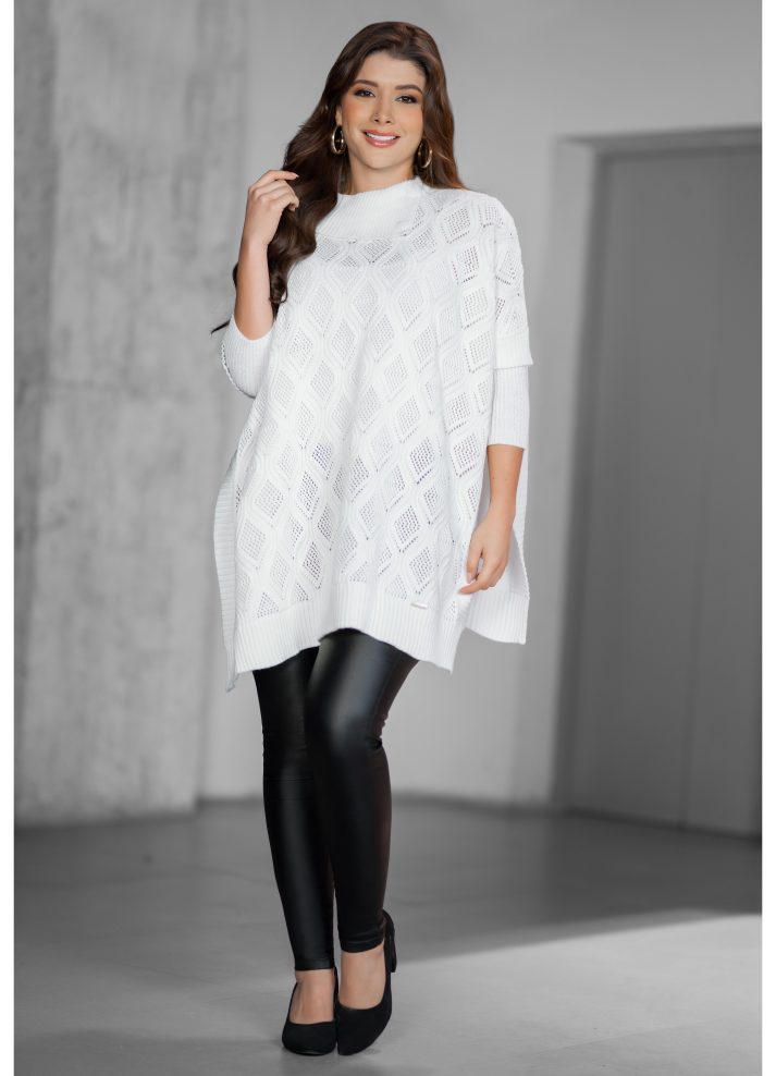 Ruana cuello alto en tejido