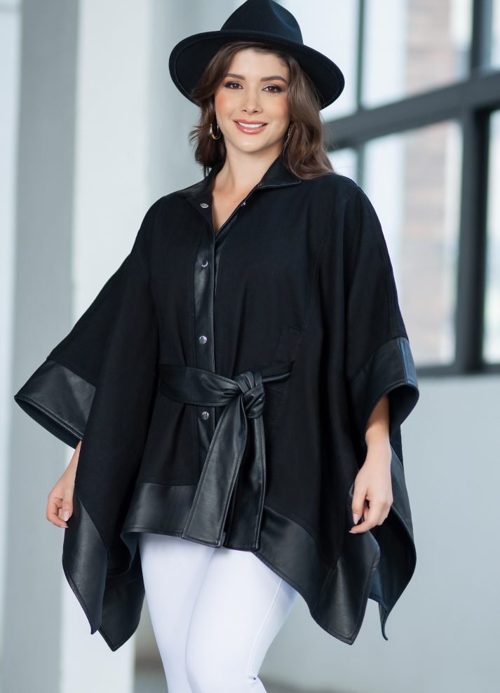 Ruana con botones en denim y cuerotex