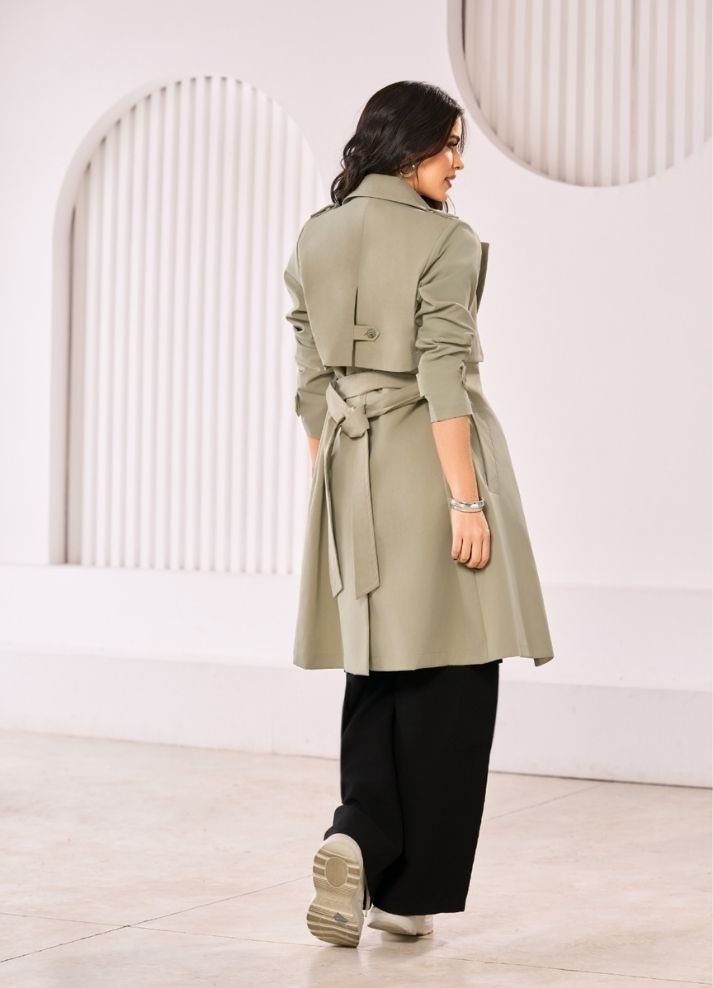Lapel collar trench coat