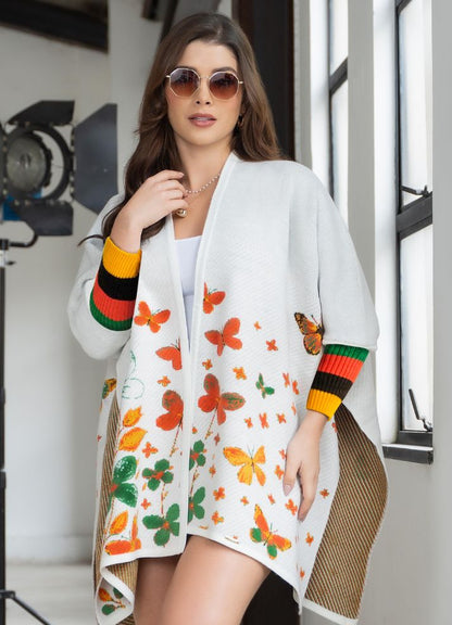 Ruana con mangas diseño mariposas