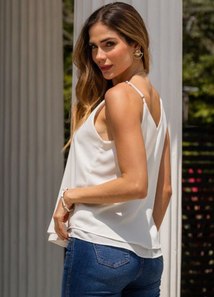 Blusa de tirantes graduables