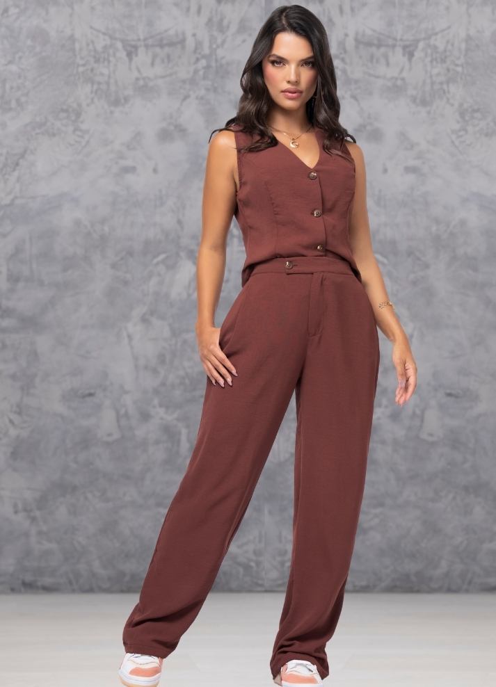 Blouse and pants set