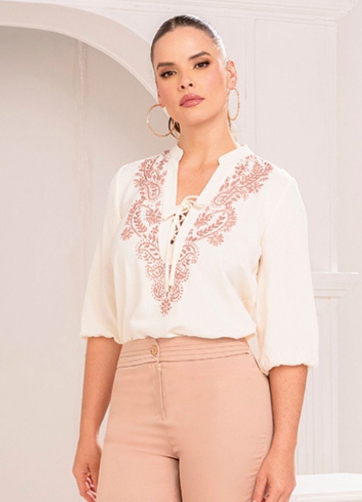 Blusa manga 3/4 cuello mao