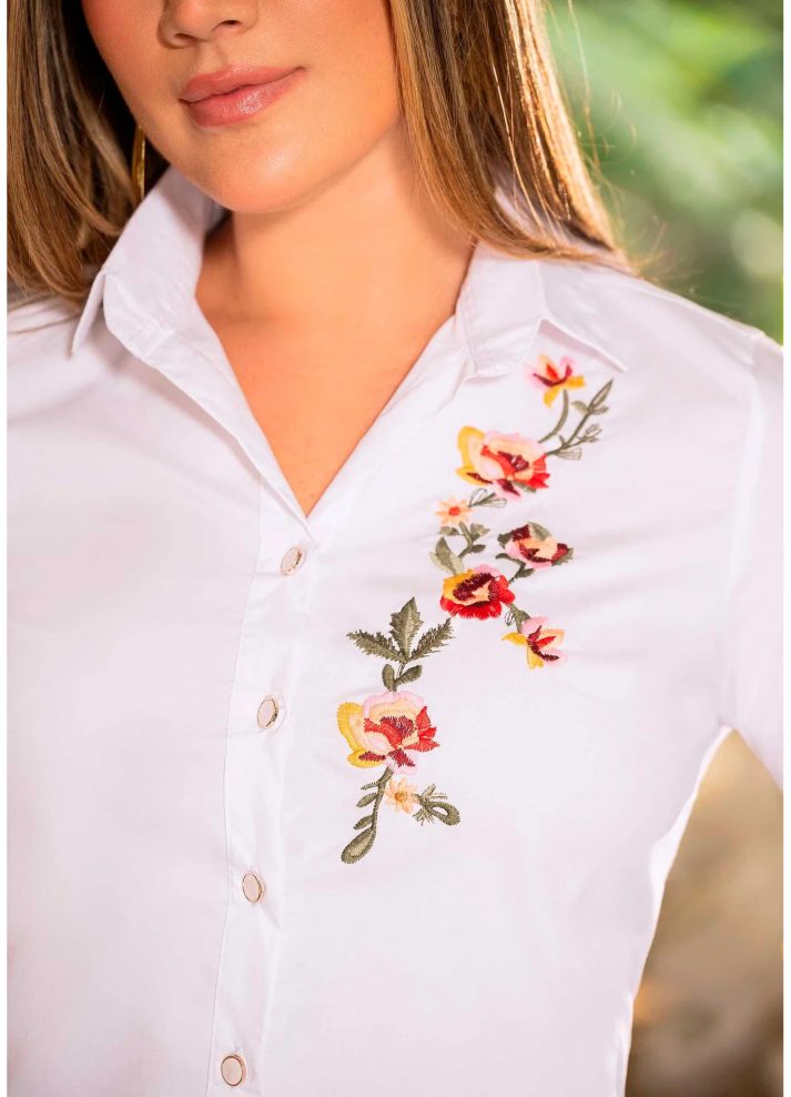 Camisa manga larga con bordado