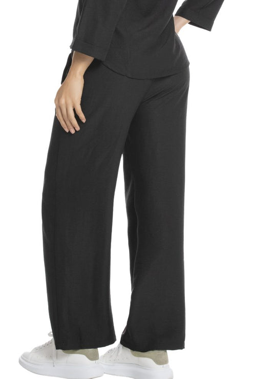 Pantalón bota ancha con cinturón