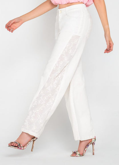 Pantalón palazzo con ojalillo
