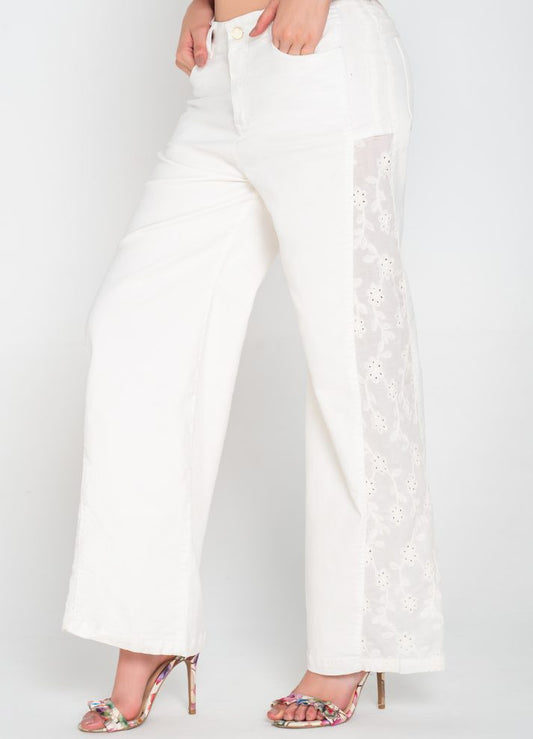 Pantalón palazzo con ojalillo