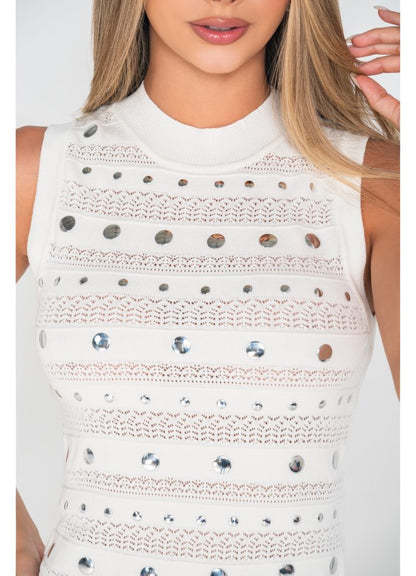 Vestido corto manga sisa apliques metálico