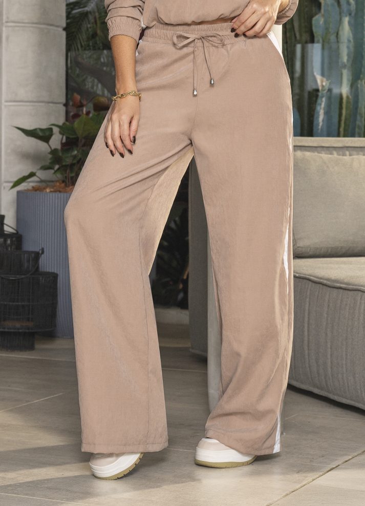 Pantalón deportivo de bota ancha