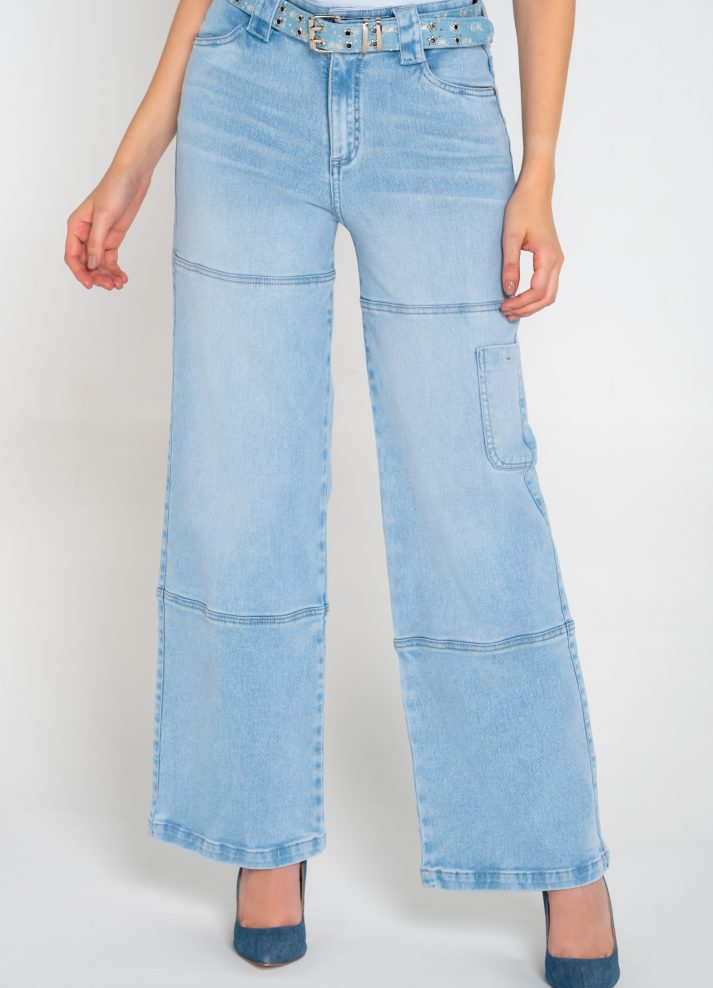 Jeans palazzo con cinturón