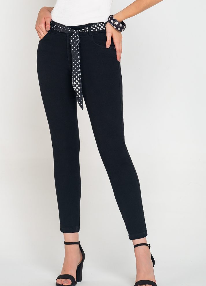 Jean skinny con un botón