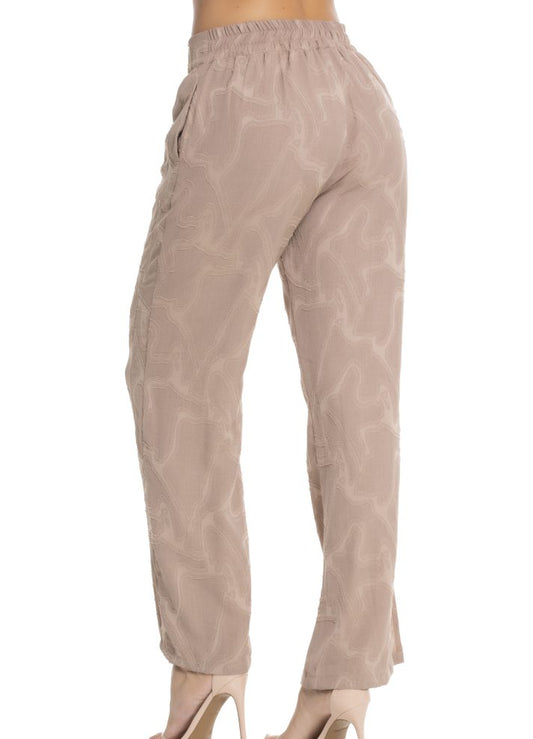 Pantalón bota ancha con cinturón