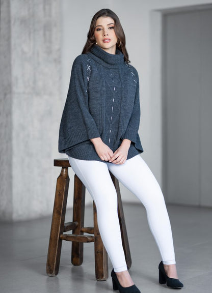 Ruana cuello tortuga en tejido