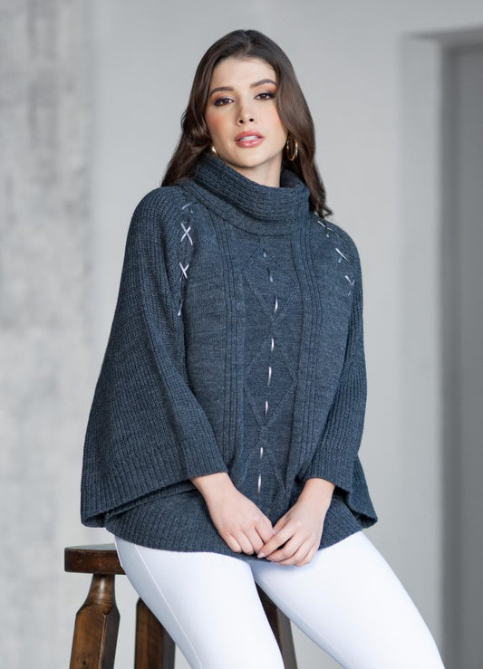 Ruana cuello tortuga en tejido