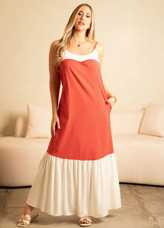 Vestido largo ruedo contraste